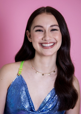 Lola Tung image