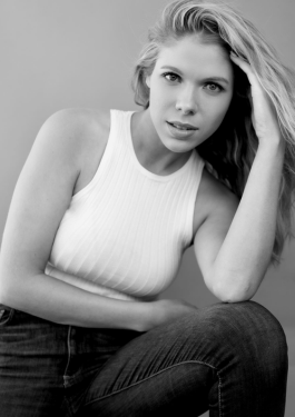 Samantha Brown image