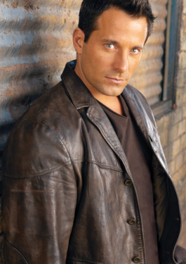 Johnny Messner